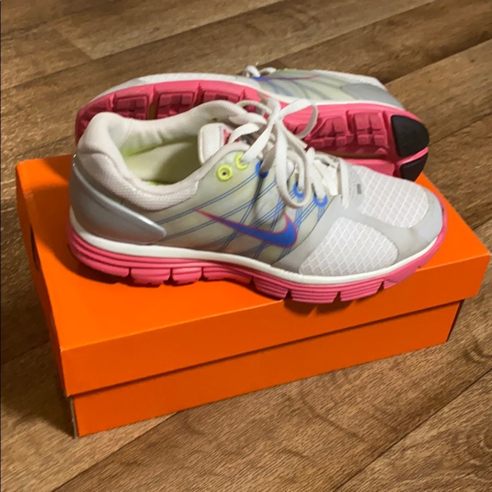 Nike